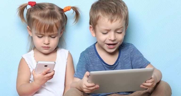 Hogyan ártanak a képernyők a gyerekeknek? Neurotorna a videójátékok helyett