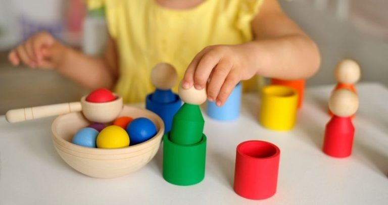 Ötletek otthoni neurojátékokra: egyszerűek, vidámak és hasznosak