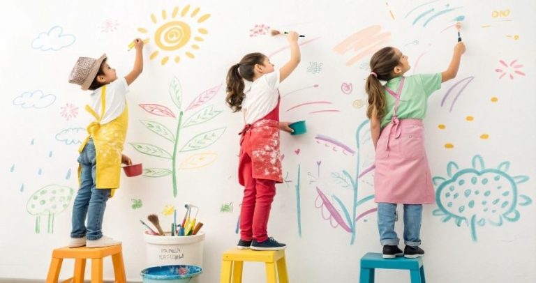 Hogyan gondolkodnak a gyerekek? Tudás kontra megfigyelés