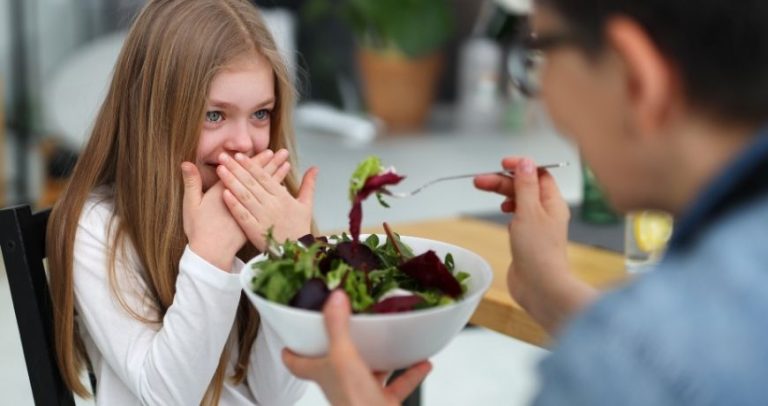 Hogyan érjük el, hogy a gyerek több rostot egyen? Hat finom és ügyes ötlet.