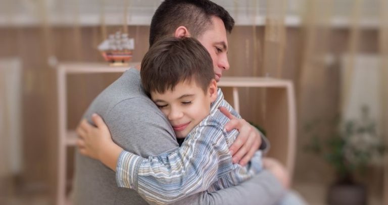 Mi történik, amikor úgy teszünk, mintha a gyereknek „semmi baja“ nem lenne?