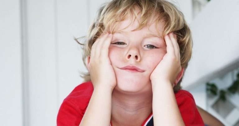 Miért unatkoznak gyakran a gyerekek – és hogyan kelthetjük fel újra az érdeklődésüket?