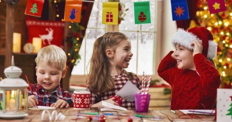 Ünnepi játékok, amelyek fejlesztik a gondolkodást és a képzelőerőt